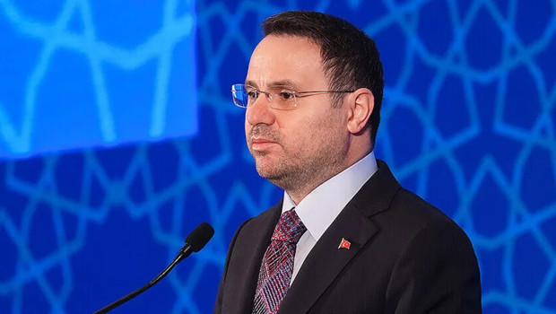 Bakan Akın Gürlek'ten DEİK buluşması: Ekonomimizi zehirleyen suç örgütleriyle mücadele ediyoruz