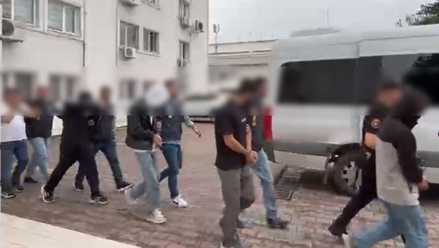 562 milyon liralık tezgah | Para karşılığında kullandırtıyorlardı... Yasa dışı bahis operasyonunda 26 tutuklama