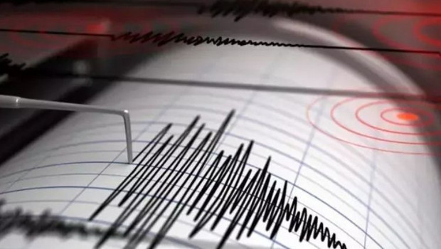 Son dakika : Ege Denizi’nde 3.8 büyüklüğünde deprem
