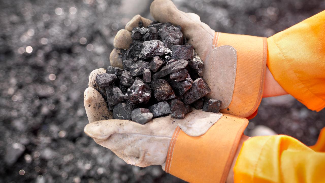 Küresel enerji piyasalarında fiyat hareketliliği sürüyor