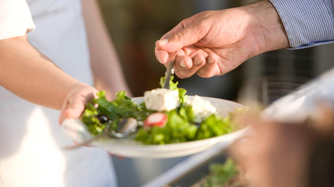 Salatadaki gizli tehlike: ABD'de binlerce kişi hastanelik oldu