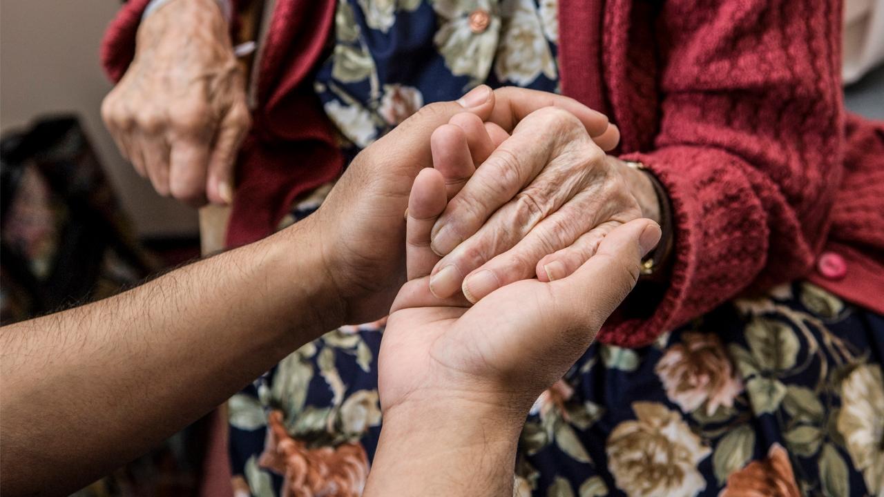 Dünyada nüfusun yaşlanmasıyla yaşlı istismarı mağdurlarının sayısı da hızla artıyor