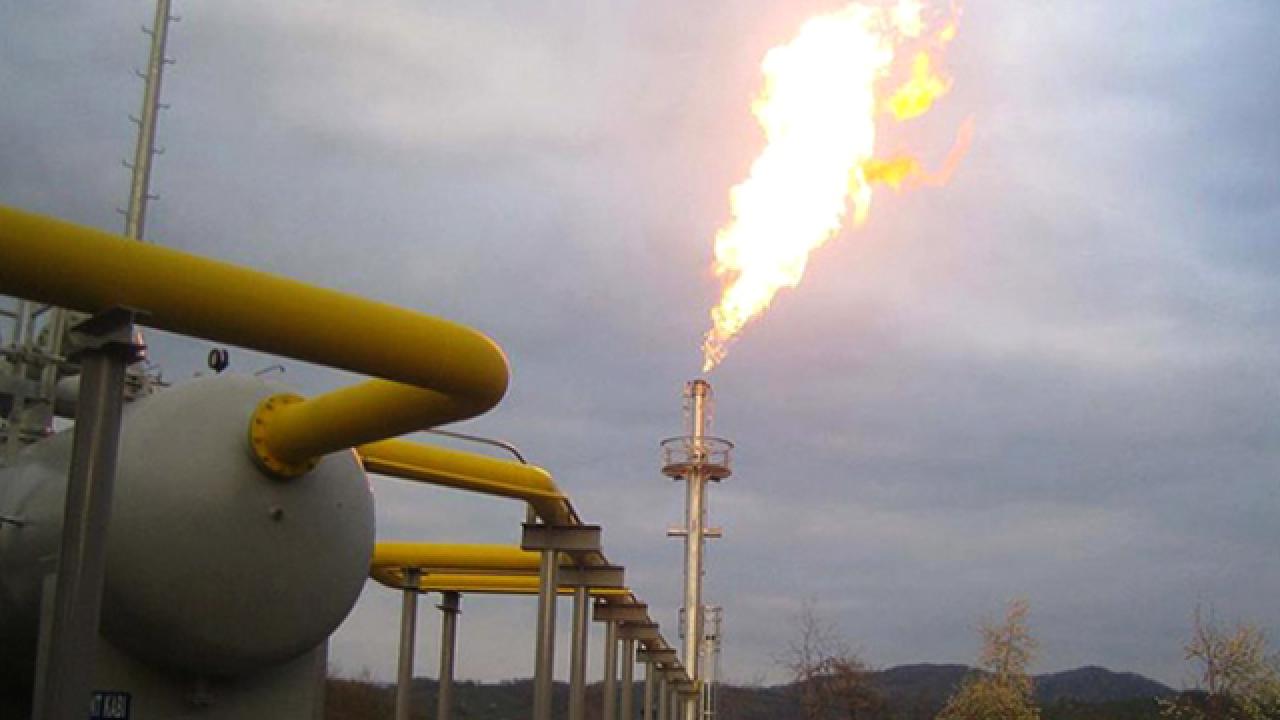 Azerbaycan'dan Türkiye'ye 33 milyar metreküp doğal gaz arzı için anlaşma imzalandı