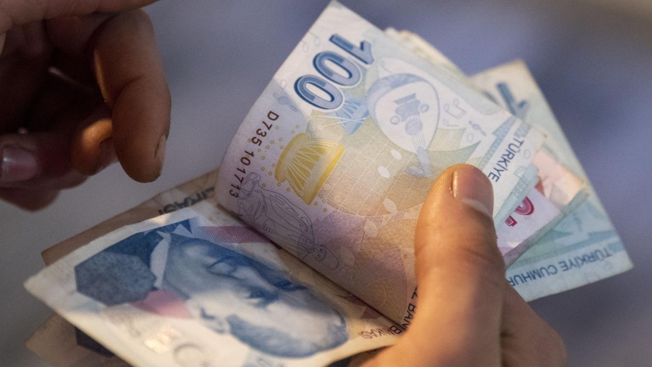Evde Bakım ödemeleri yatırılmaya başlandı