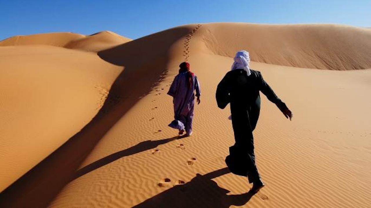 Libyada çölde 5 gündür kayıp olan genç sağ bulundu