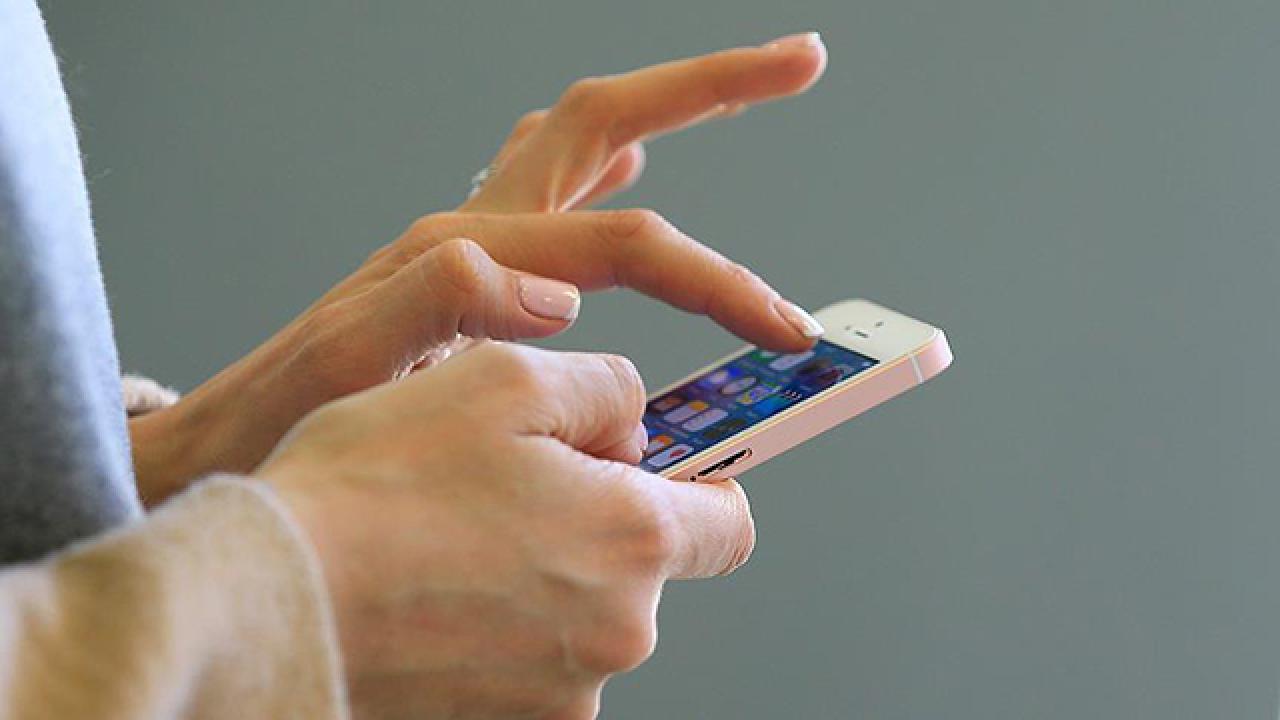 Akıllı telefonlar nüfusu nasıl azaltıyor?
