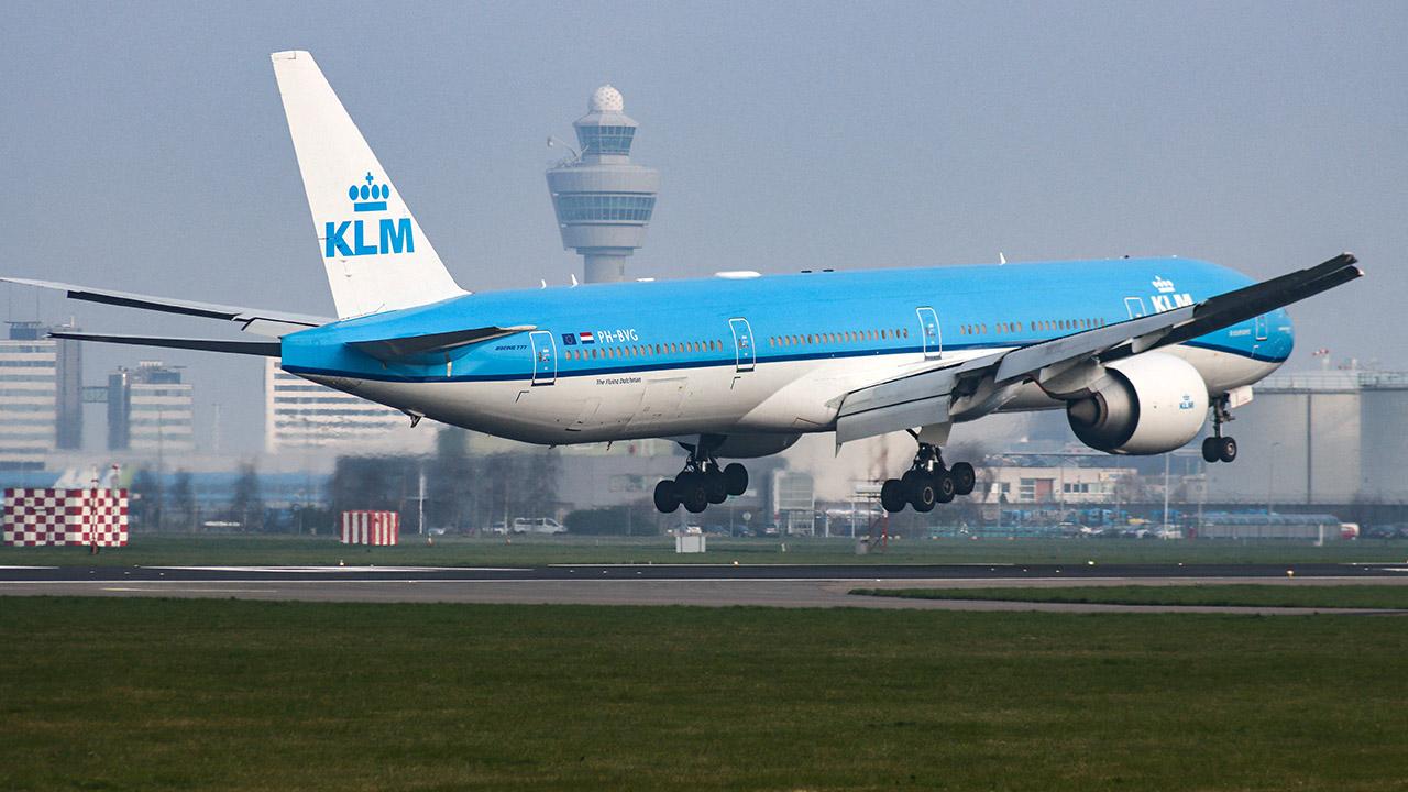 KLM kabin memuru hantavirüs şüphesiyle hastaneye kaldırıldı