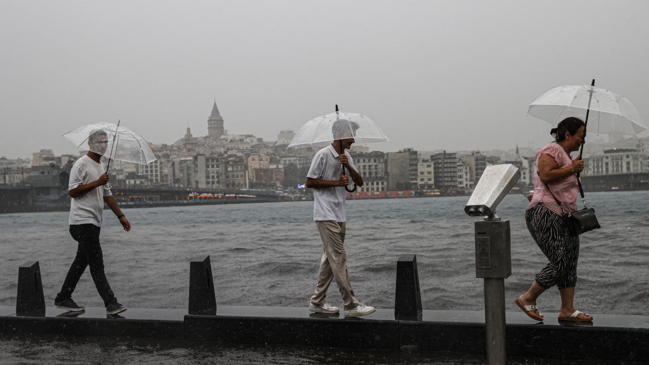 Meteoroloji'den 4 il için sarı uyarı: Kuvvetli yağış bekleniyor