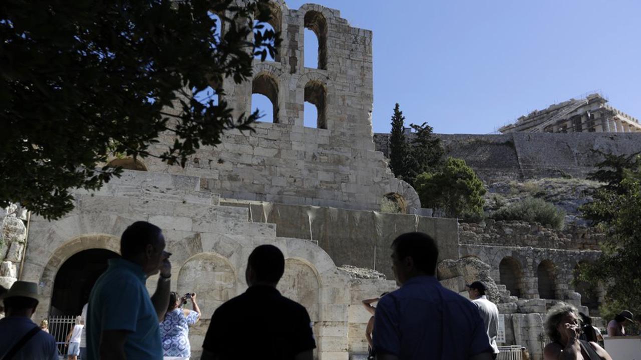 Yunanistan'dan borçları için Akropolis'in satılması istendi