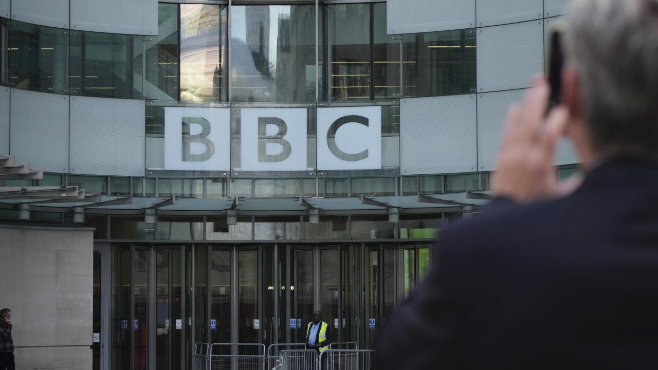 BBC yaklaşık 2 bin kişiyi işten çıkaracak