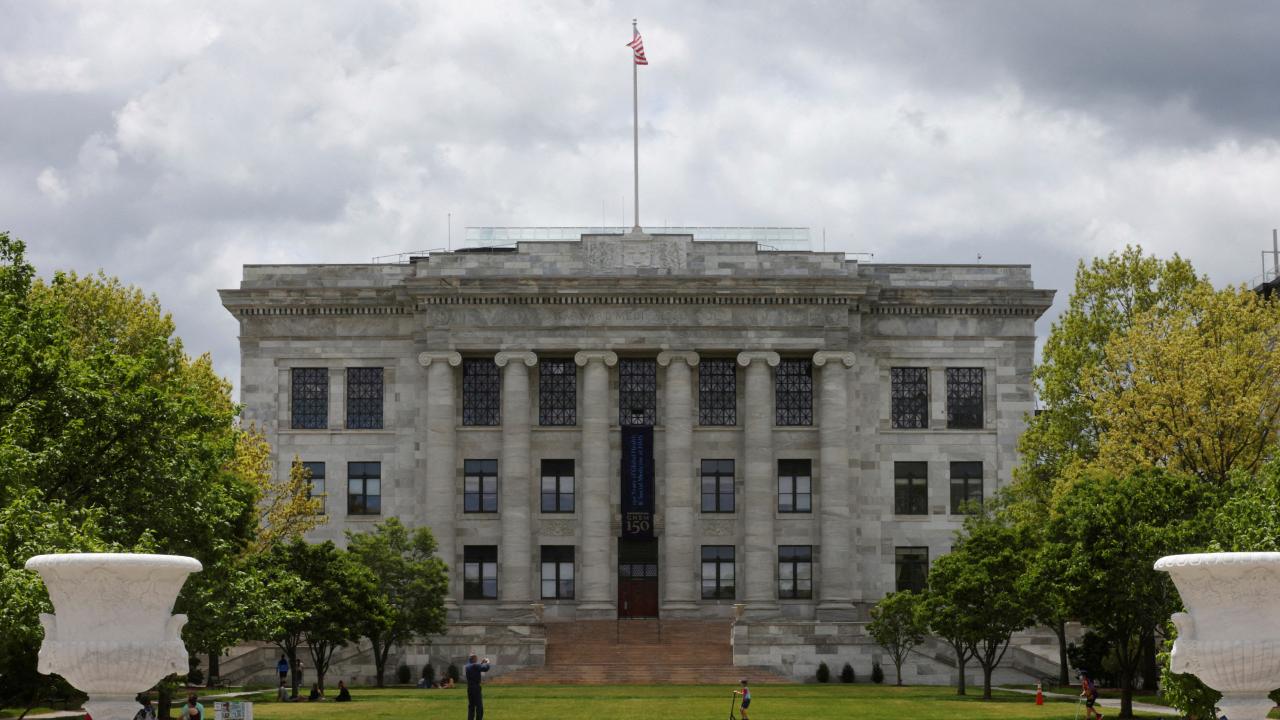 Harvard ceset parçalarının satılması davasında milyonlarca dolar ödemeyi kabul etti