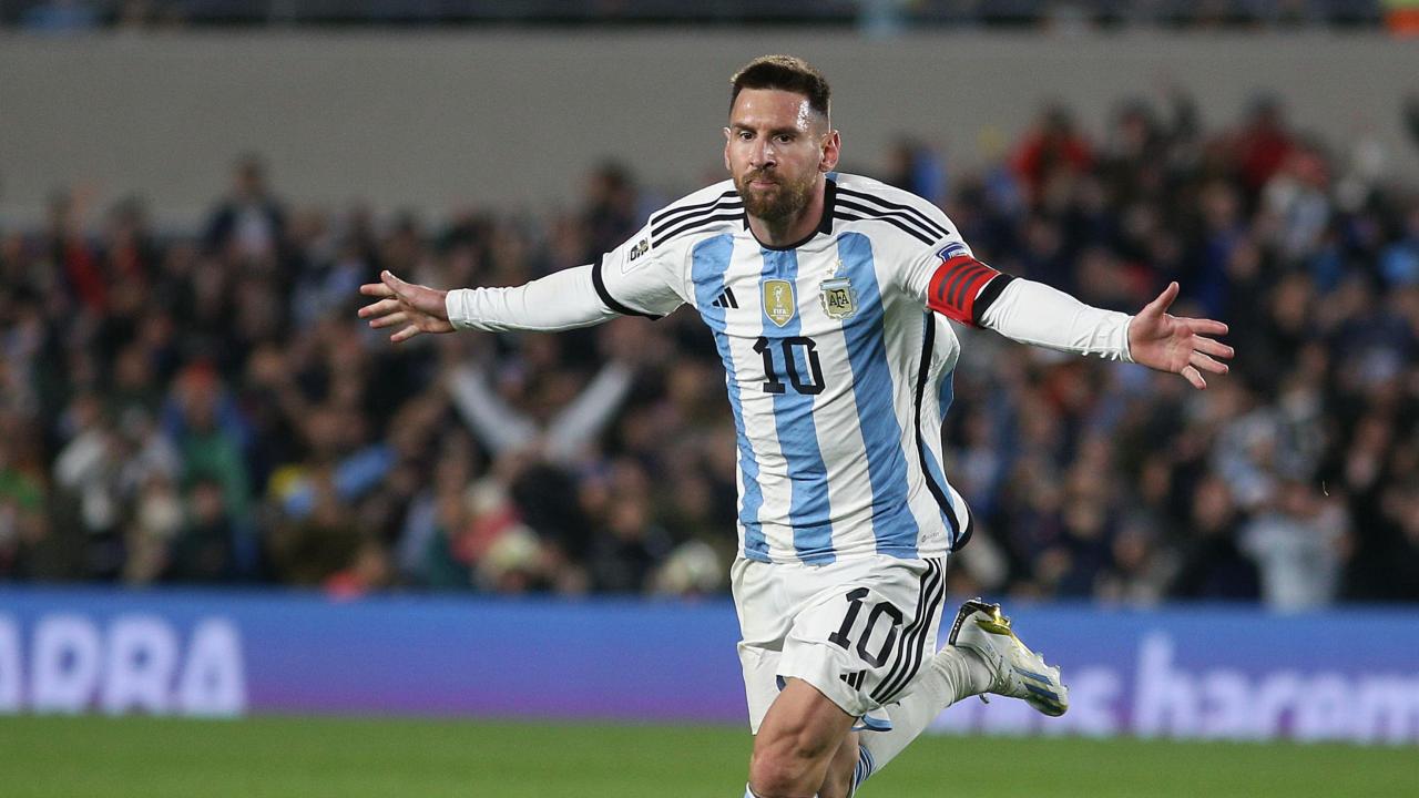 Messi'den Dünya Kupası'nda yeni rekor: Üst üste 7 maçta gol atan ilk futbolcu oldu