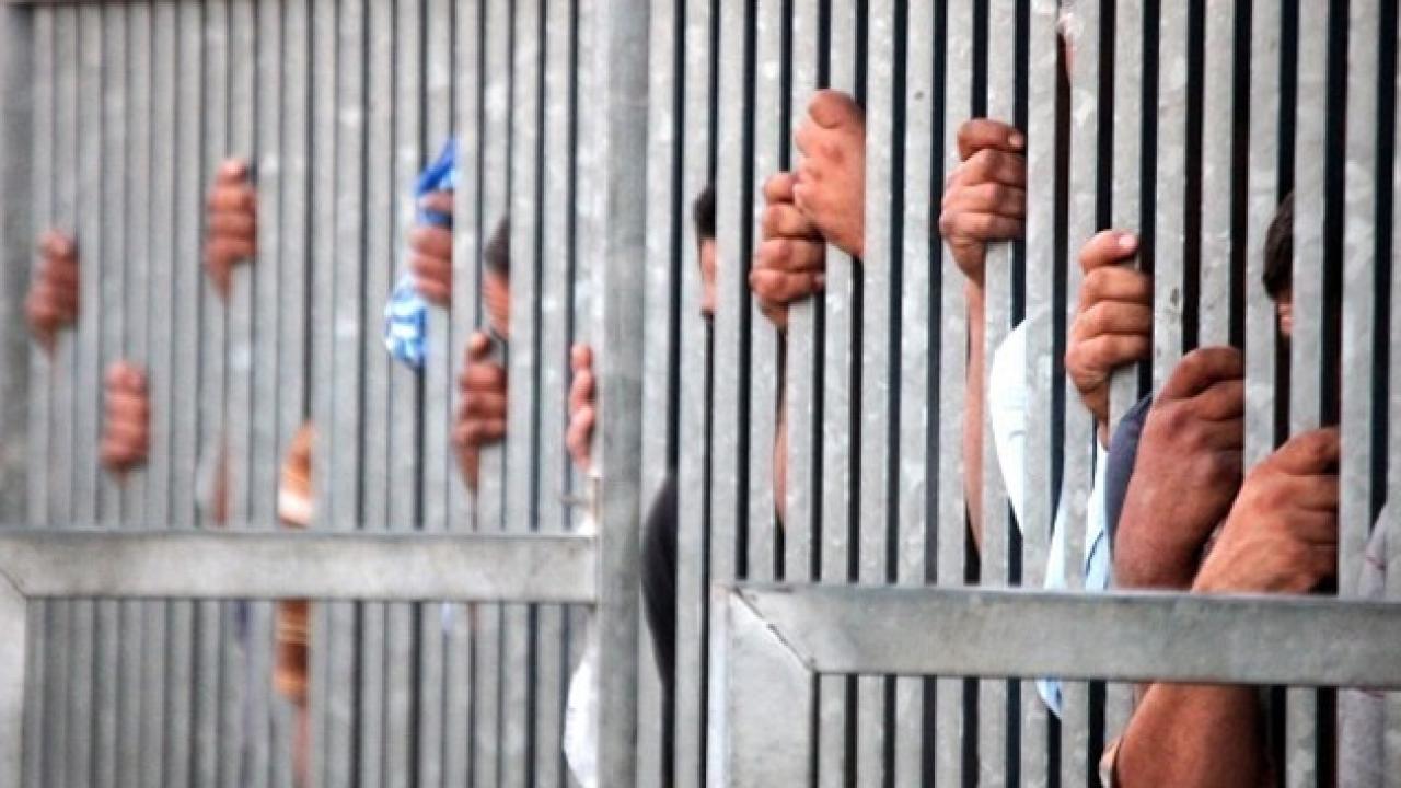 Filistinli Esirler Günü: Demir parmaklıkların ardında 9 bin 600 esirin sessiz çığlığı