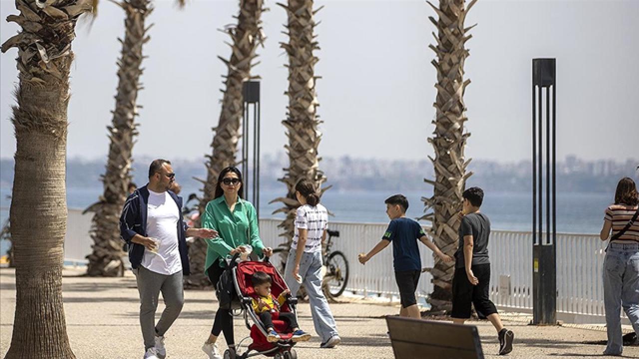 Yağışlı hava yerini yaz tadında bir havaya bırakacak