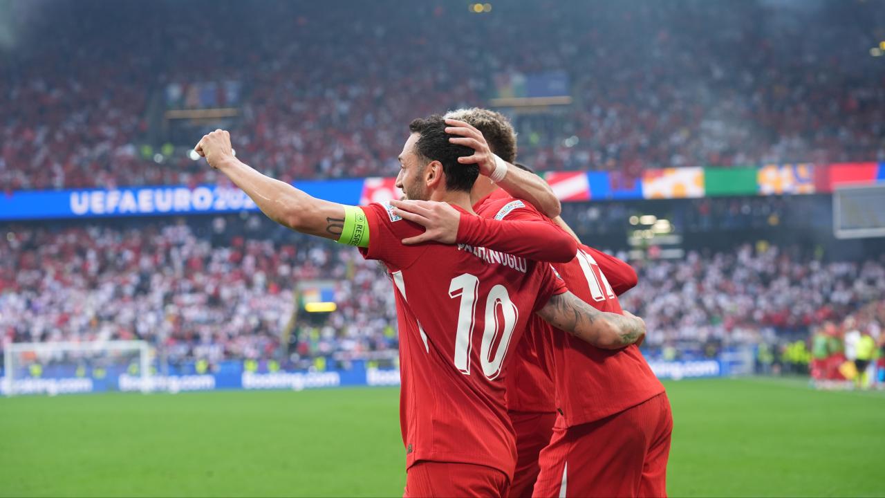 A Milli Futbol Takımı Kaptanı Hakan Çalhanoğlu: İnşallah kazanacağız