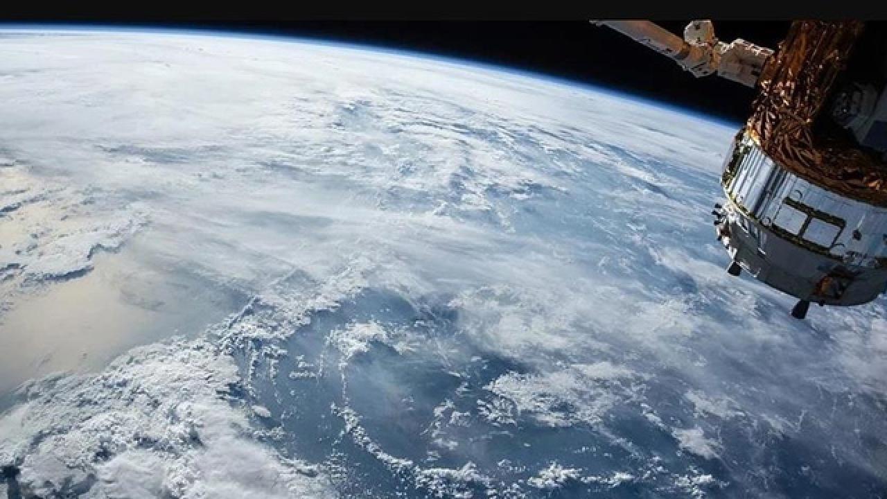 NASA'den batan uzay teleskobunu kurtarma operasyonu: Yörüngede kritik buluşma