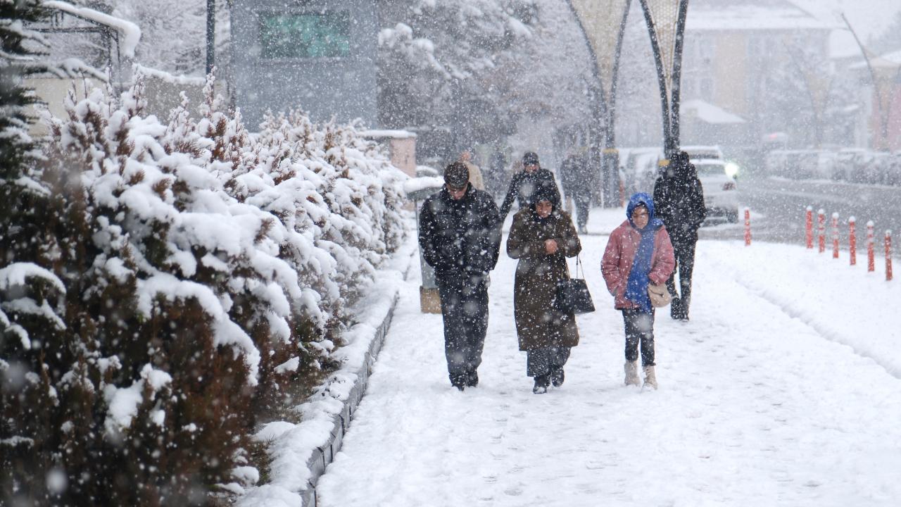 14 il için sarı uyarı: Kuvvetli yağışa dikkat