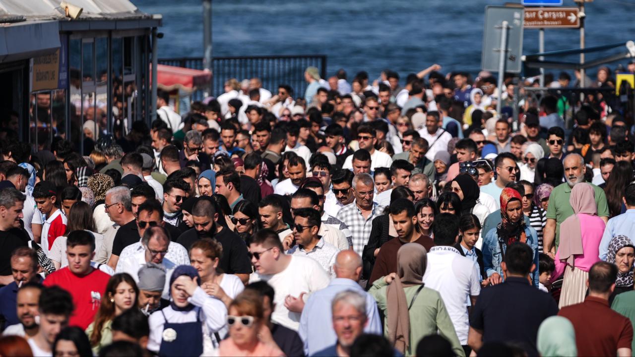 Sıcaklıklar bazı bölgelerde mevsim normallerinin üzerine çıkacak