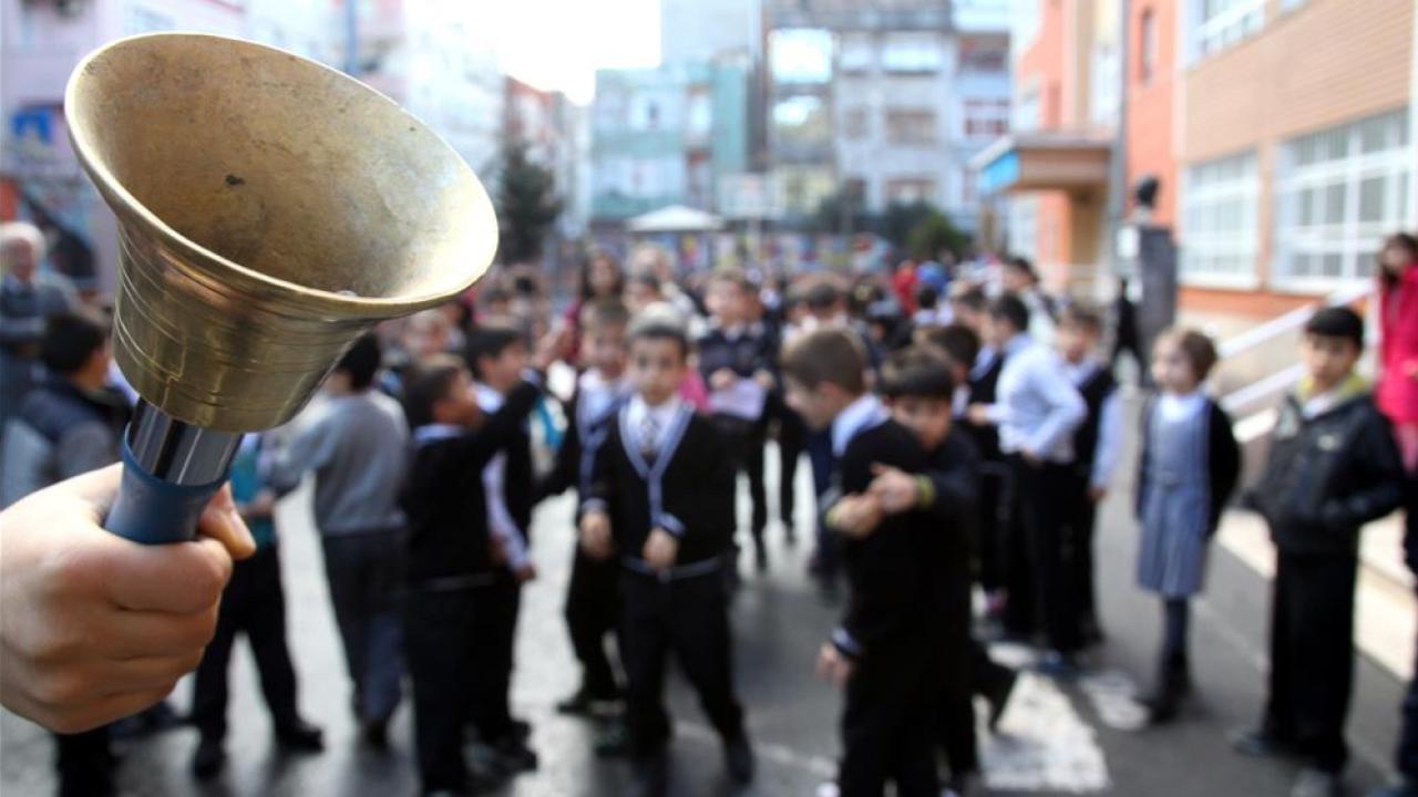 İstanbul'daki okullarda ilk gün eğitim 10.0015.00 saatleri arasında yapılacak