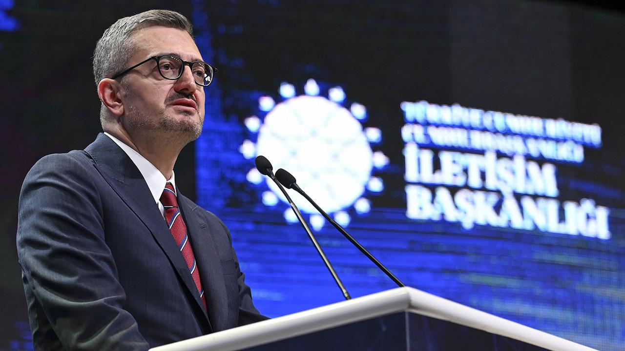 Burhanettin Duran: Terörle mücadele dijital mecralarda da kararlılıkla sürdürülmektedir