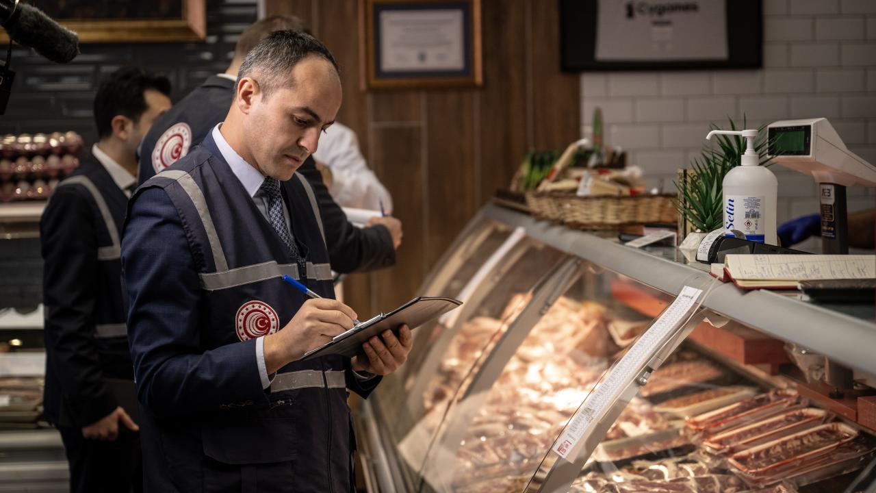 Beyaz et fiyatlarına fahiş zam yapan marketlere 10,1 milyon lira ceza
