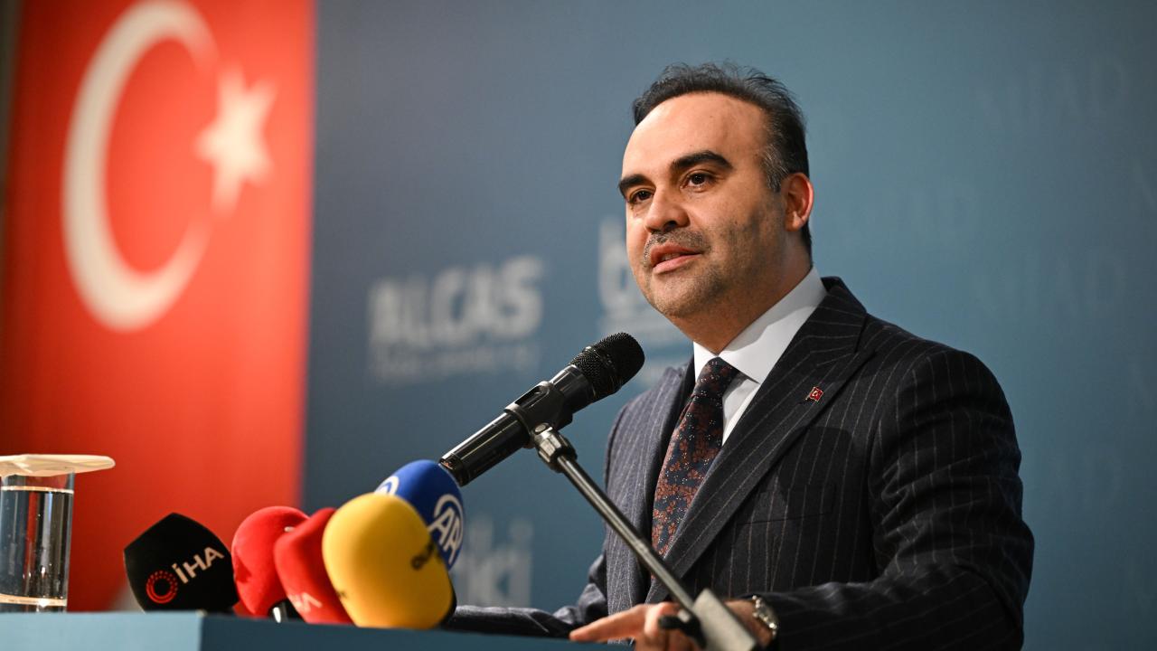 Bakan Kacır'dan Teknogirişim Rozetli girişimcilere kredi desteği müjdesi