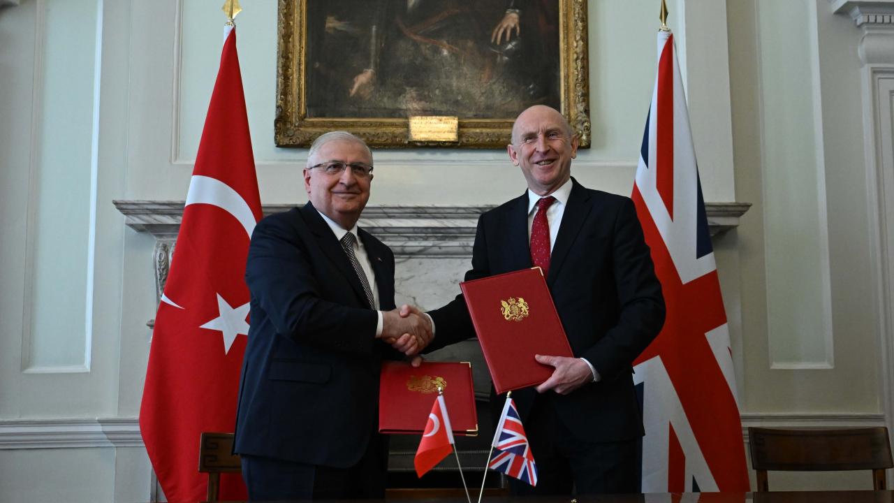 Eurofighter anlaşması Yunan basınında: Ankaradan güç gösterisi