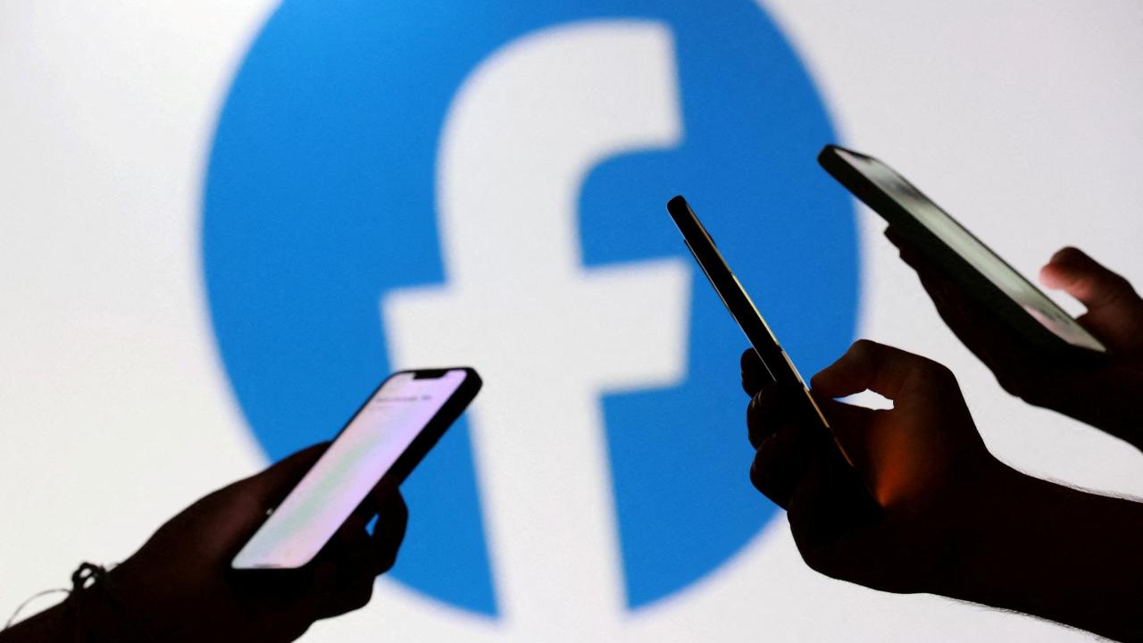 Facebook ve Messenger dünya genelinde çöktü