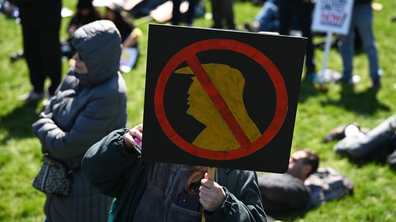 ABD'de milyonlarca kişi, Trump yönetimine karşı Krallara Hayır protestosu düzenledi