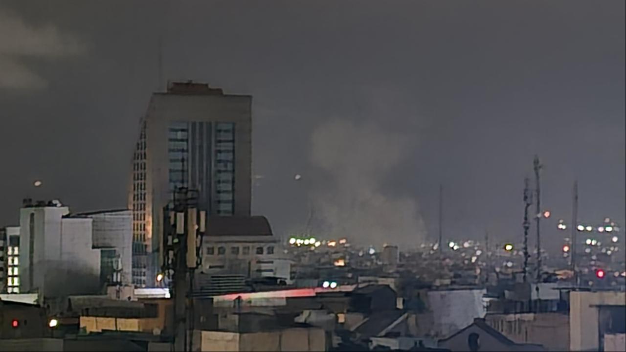 İran'ın başkenti Tahran'da art arda patlamalar meydana geldi