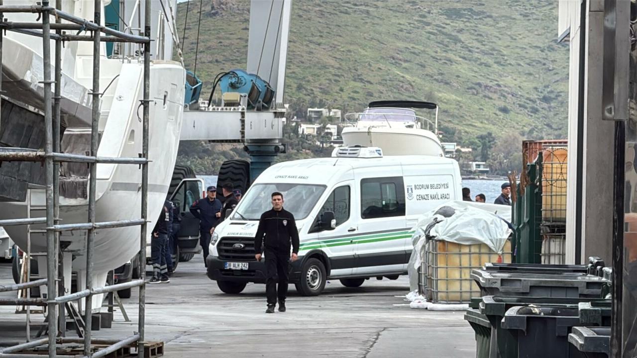 Bodrum açıklarında düzensiz göçmenleri taşıyan bot battı: 19 ölü