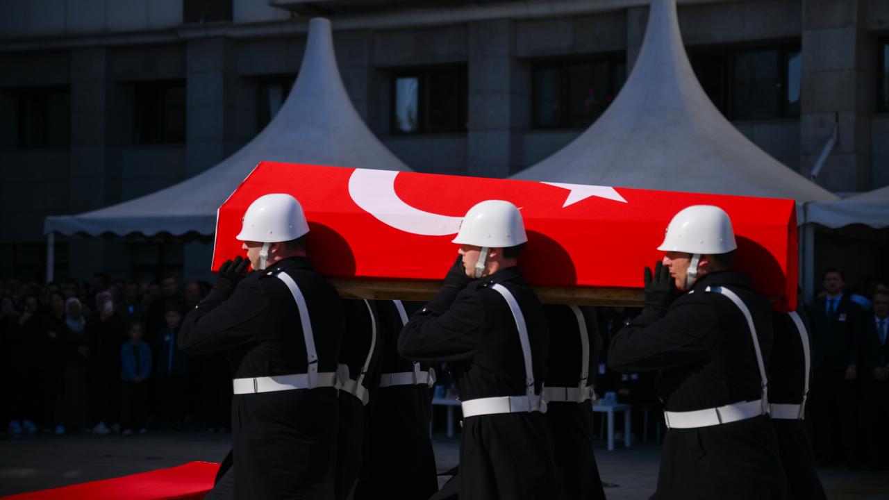 İstanbul'da kazada yaralanan polis memuru Seçkin şehit oldu