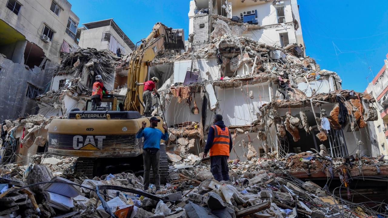 Soykırımcı İsrail Lübnan'da 2 bin 696 kişiyi öldürdü