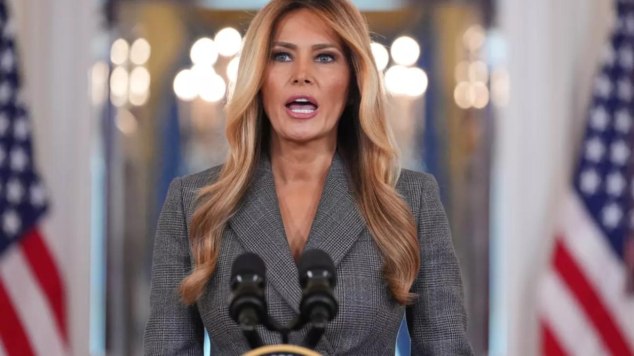 ABD'li Demokrat Temsilci, Melanie Trump'ın Epstein davasıyla ilgili ifade vermesini talep etti