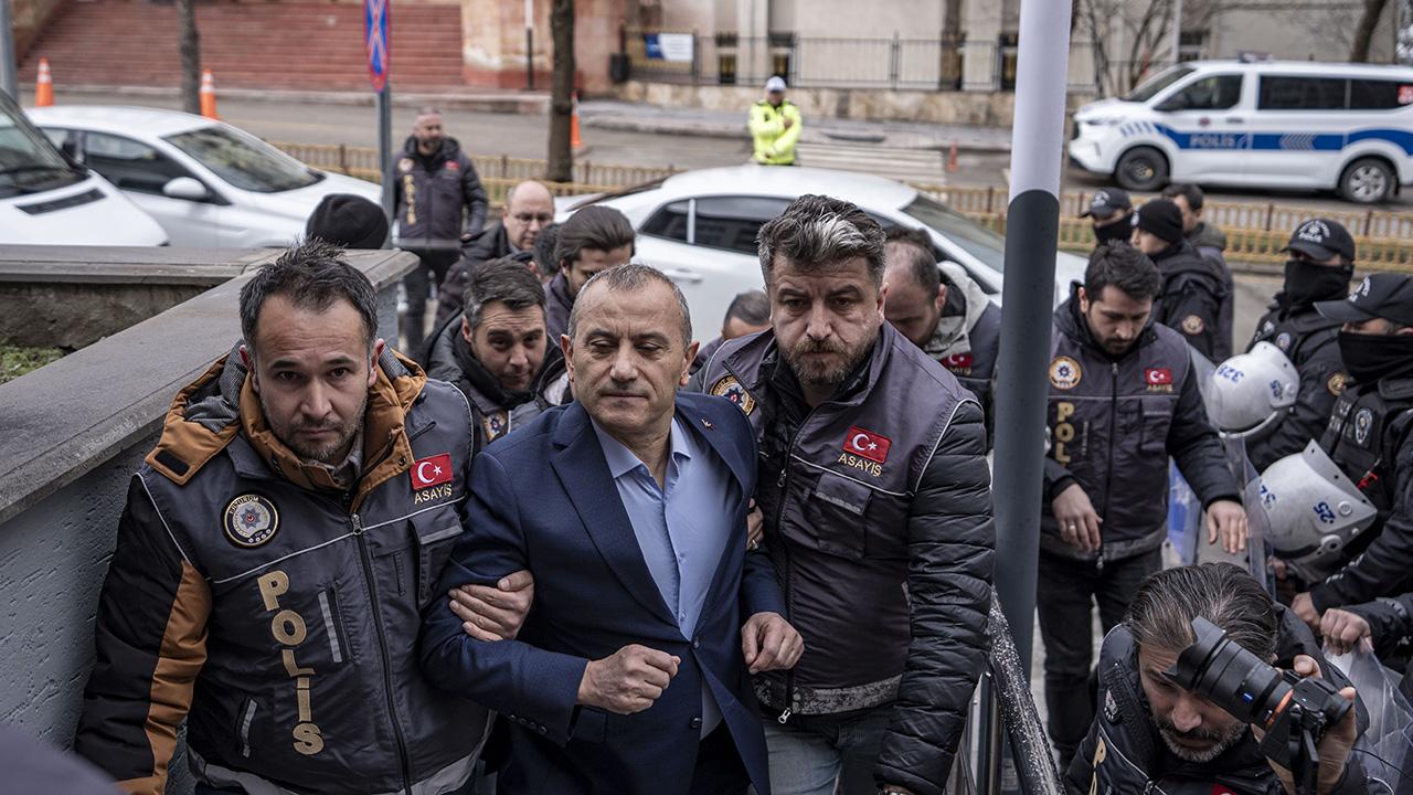 Eski Tunceli Valisi Sonel'e tutuklama talebi