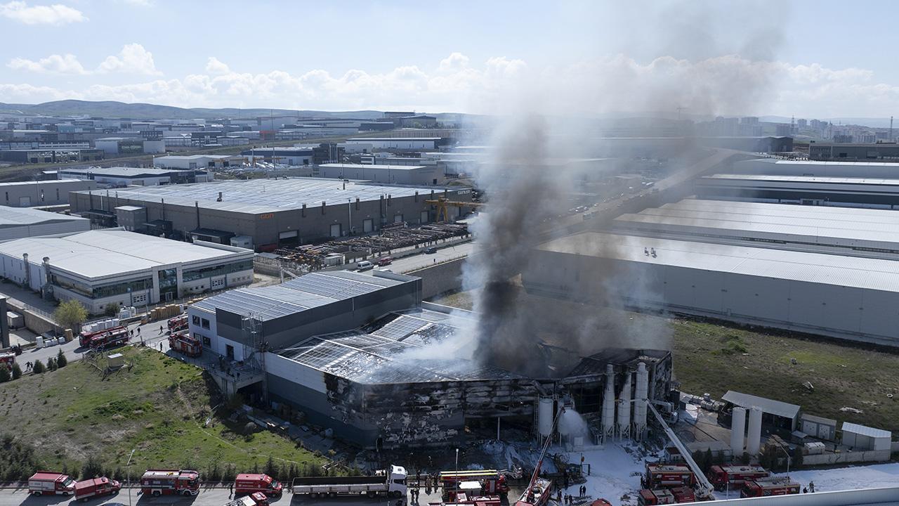 Ankara'da boya fabrikasında yangın: 1 ölü, 2 yaralı