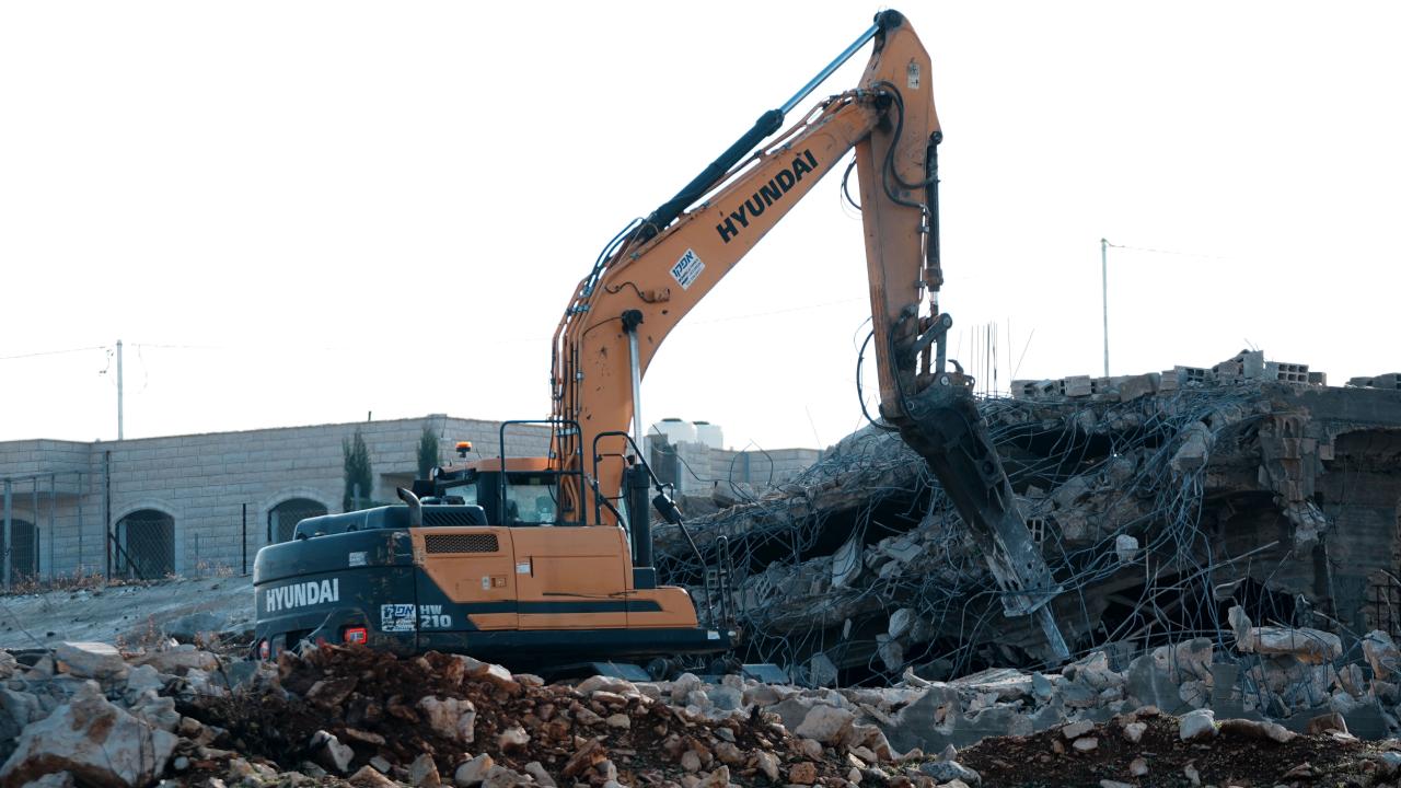 İşgalci İsrail, Doğu Kudüs'te Filistinlilere ait 50 dükkanı yıkacak