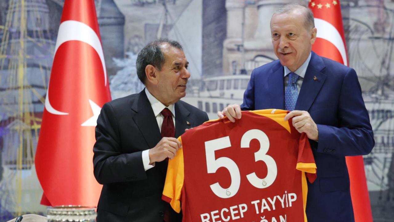 Cumhurbaşkanı Erdoğan, Süper Lig şampiyonu Galatasaray'ı kabul etti