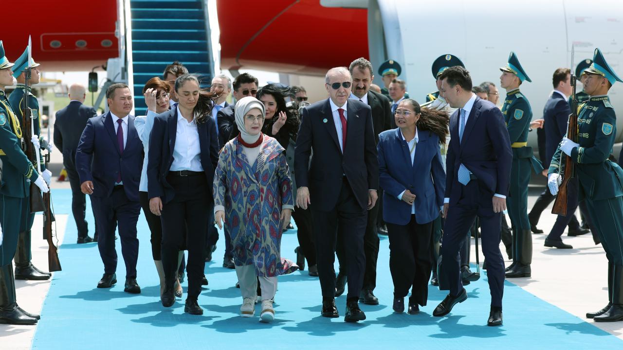 Cumhurbaşkanı Erdoğan Astana'dan Türkistan'da