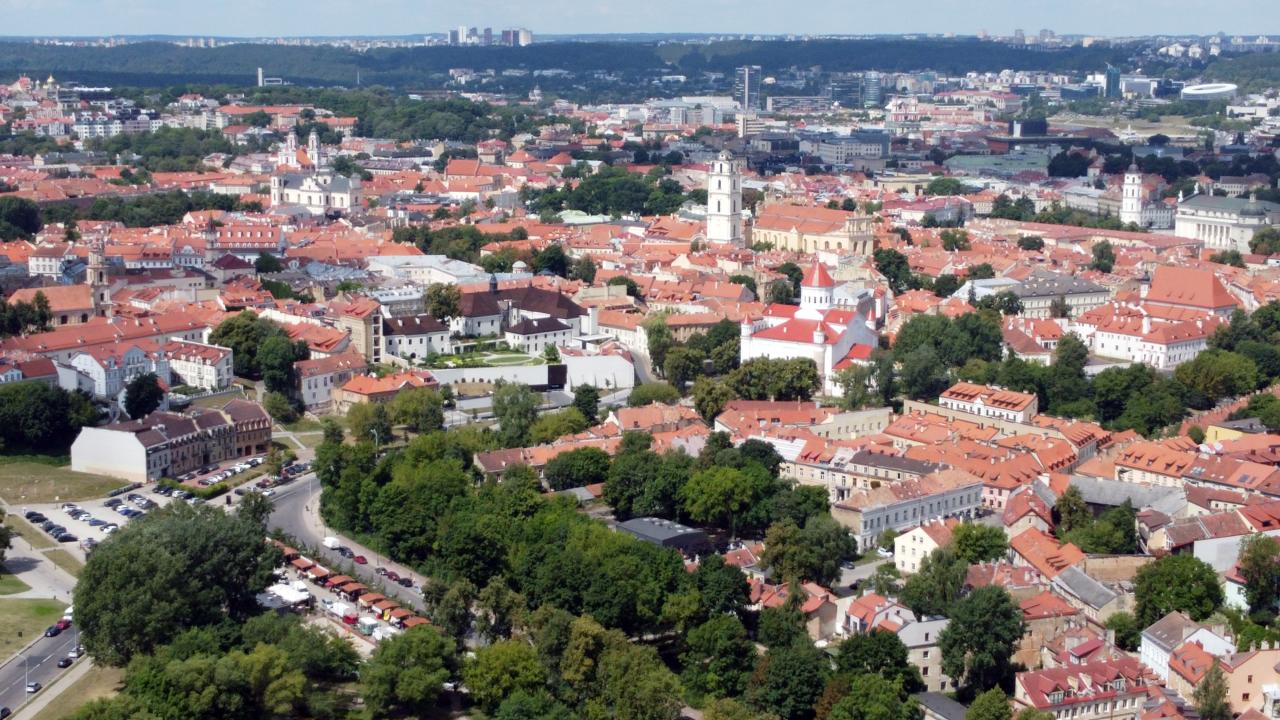 Litvanya'nın başkenti Vilnius'ta görülen şüpheli İHA paniğe neden oldu