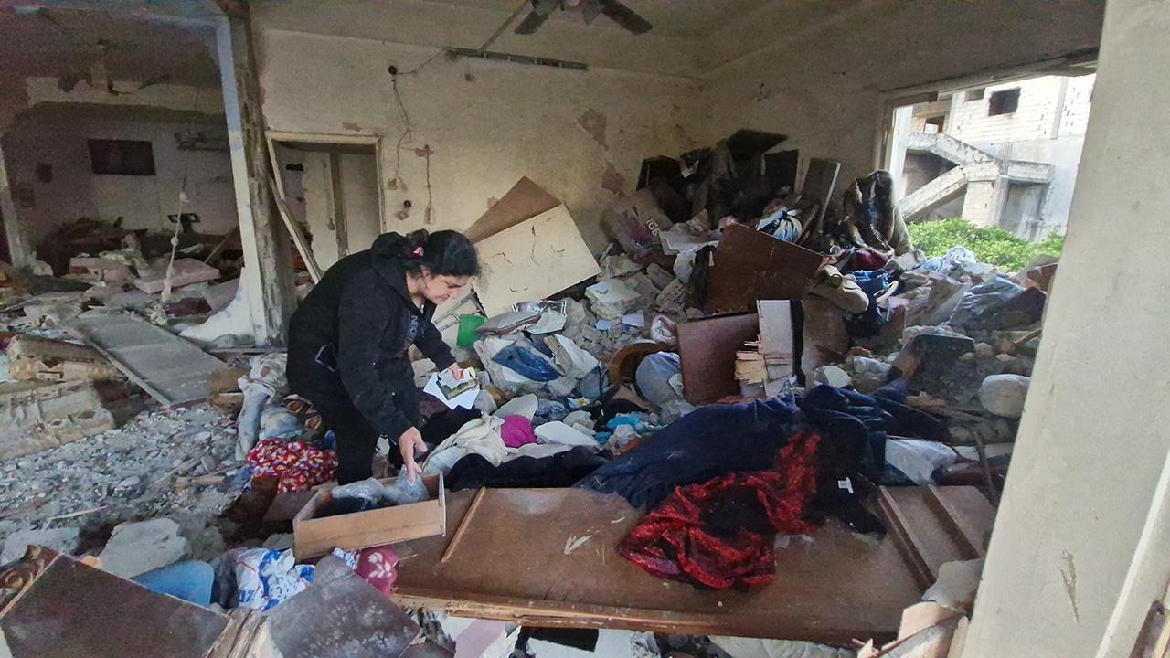 Lübnan'da okullar kapılarını, bombardımanların gölgesinde açmaya hazırlanıyor