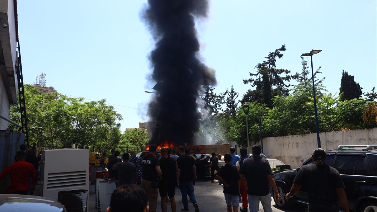 Katil İsrail, ateşkese rağmen Lübnan'daki saldırılarına devam ediyor