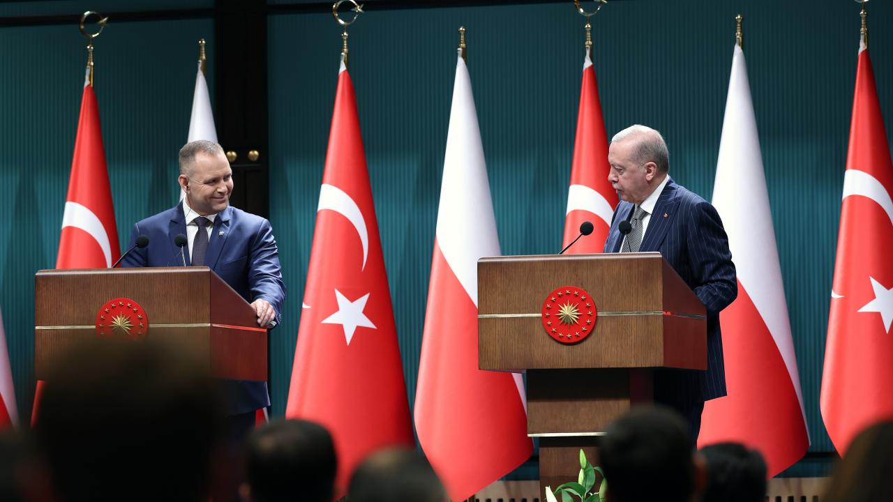 Polonya Cumhurbaşkanı: NATO Zirvesi'nin Ankara'da düzenlenmesi nedeniyle Türkiye'yi tebrik etmek istiyoruz