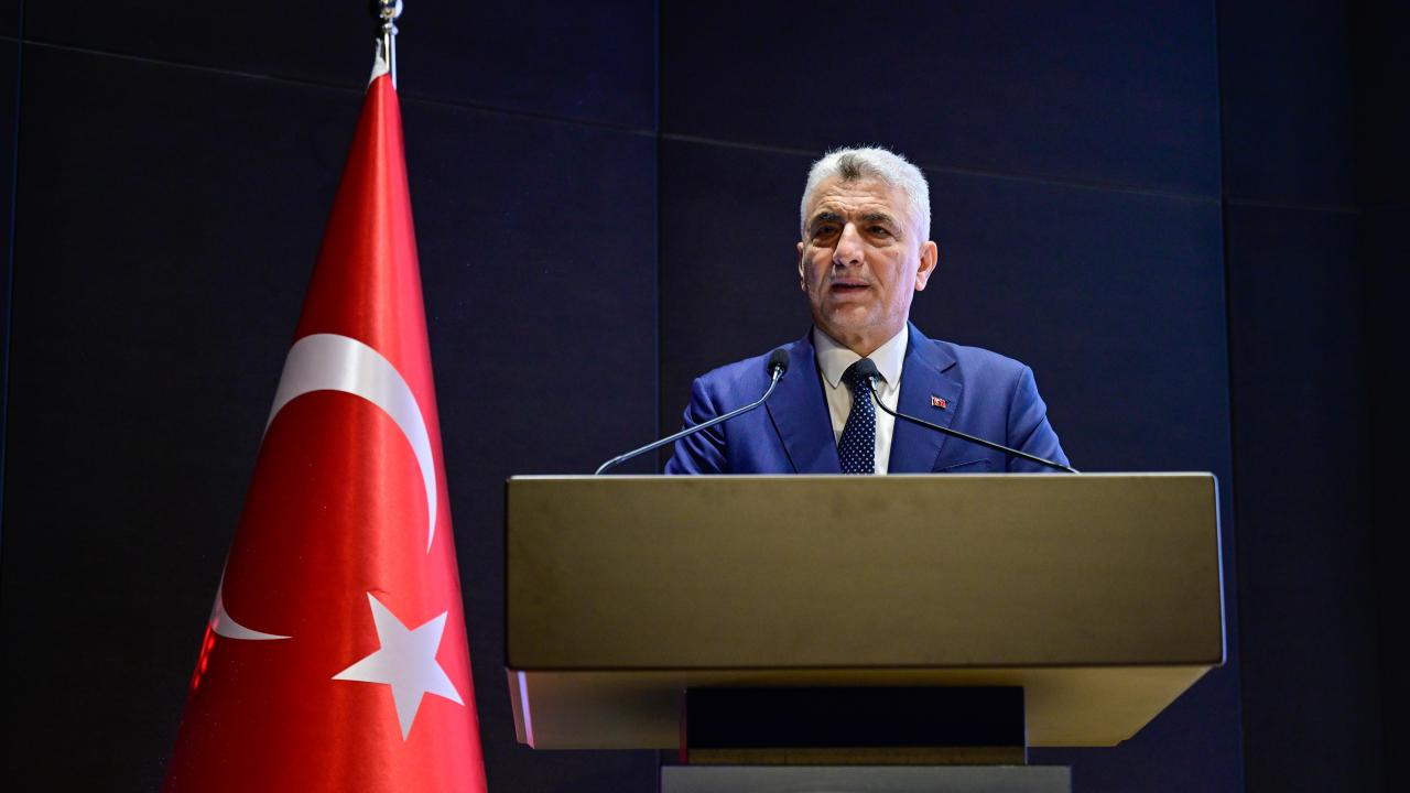 Bakan Bolat: Tekstil ve giyim sektörü istihdam bakımından da birinci sırada