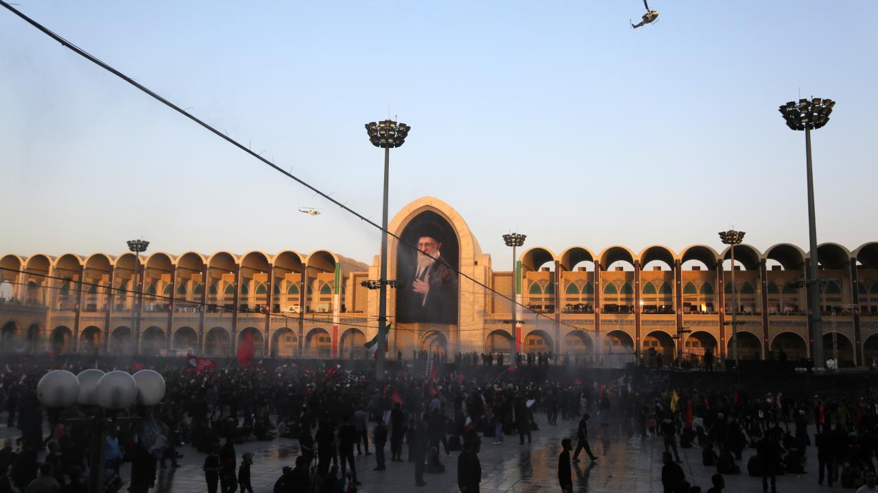 İran'ın eski lideri Hamaney için Tahran'da cenaze namazı kılındı
