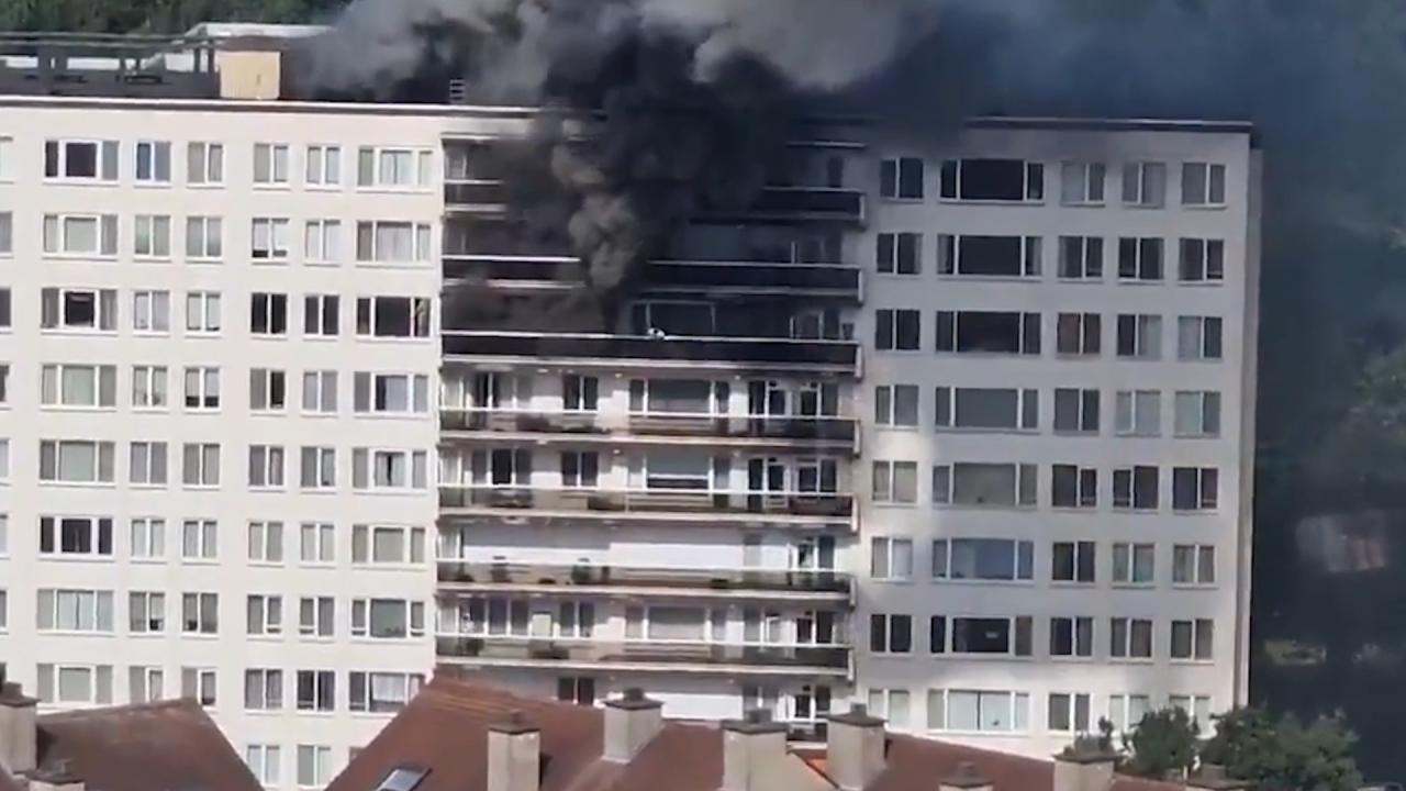 Belçika'da bir apartmanda çıkan yangında en az 6 kişi öldü