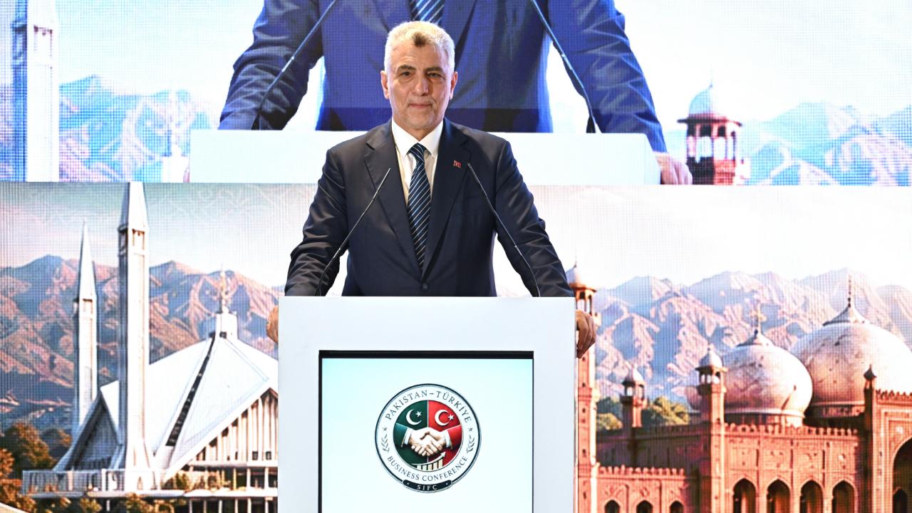 Bakan Bolat: Pakistan'daki Türk yatırımları 2 milyar doları aştı