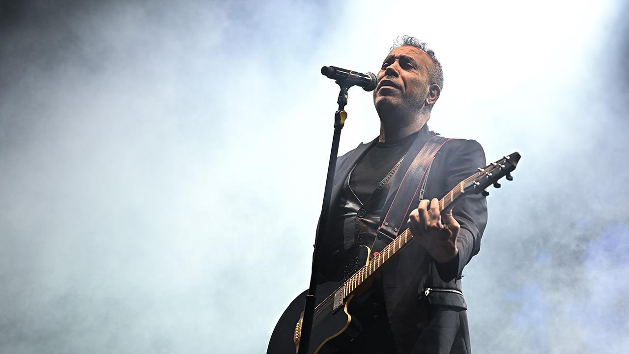 Haluk Levent hakkında yakalama kararı