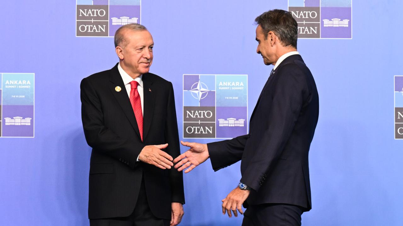 Yunanistan Başbakanı Miçotakis: Türkiye muhteşem bir NATO Zirvesi düzenlemiş