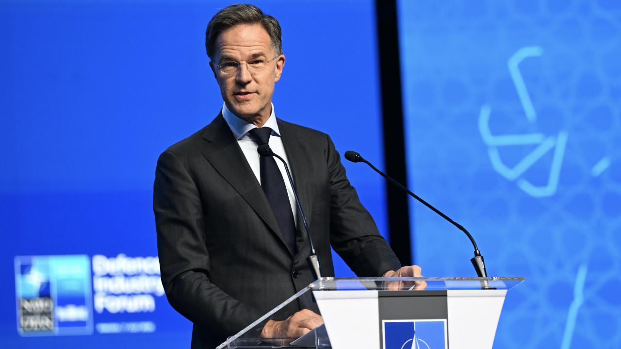 Rutte: 32 ülkenin varlıklarını bir araya getiriyoruz